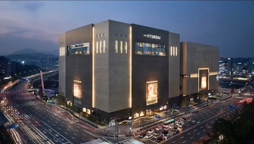 Outside Hyundai Department Store